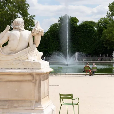 Hotel Le Burgundy Parigi