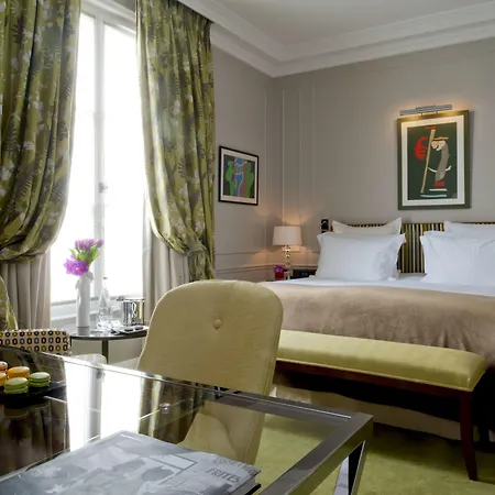 Le Burgundy 5* Parigi