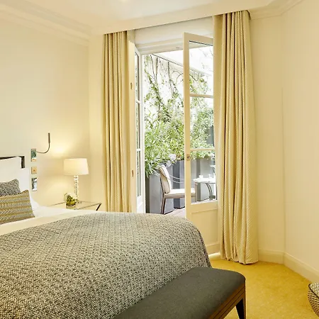 Hotel Le Burgundy Parigi