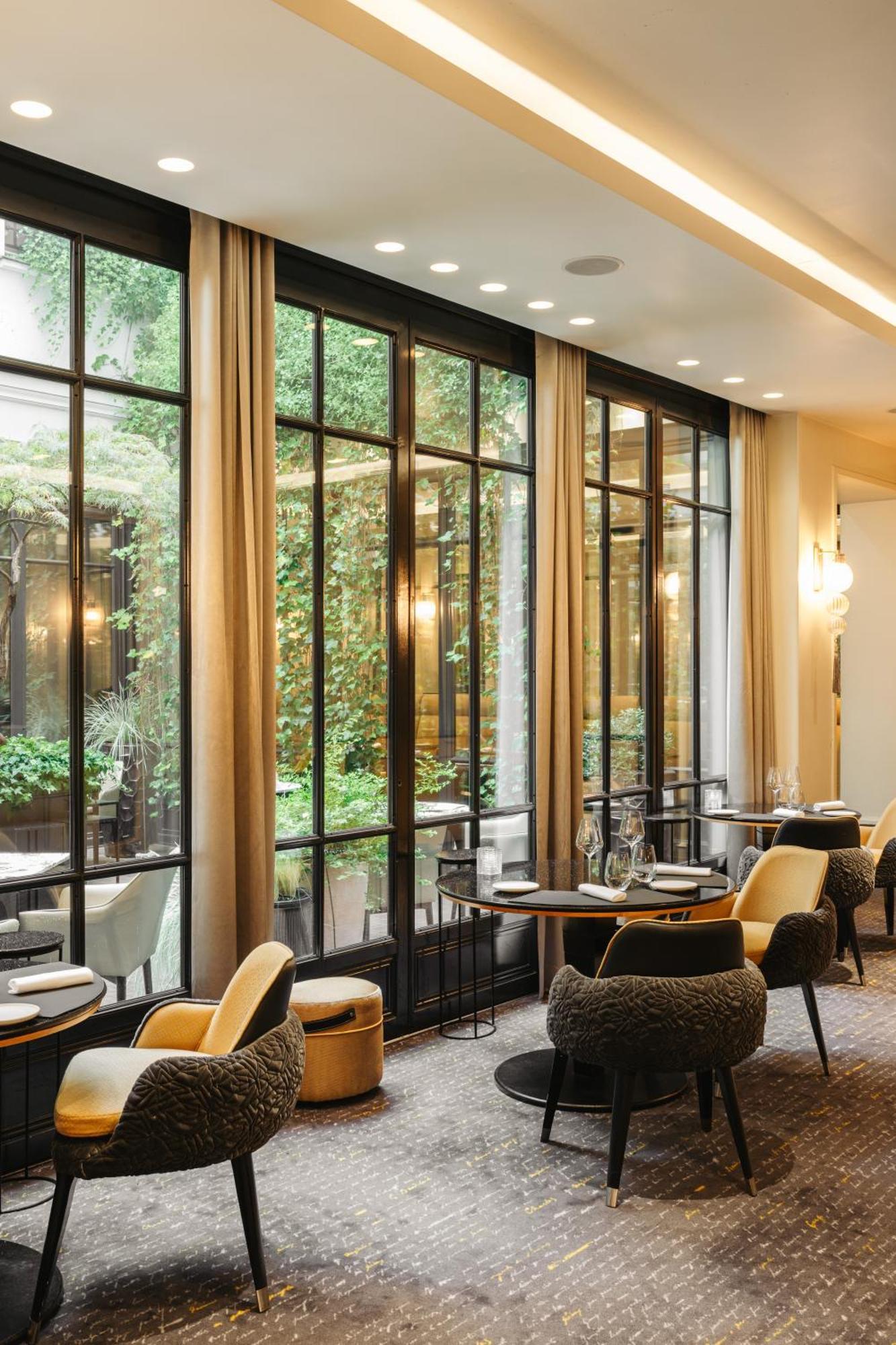 Hotel Le Burgundy Parigi