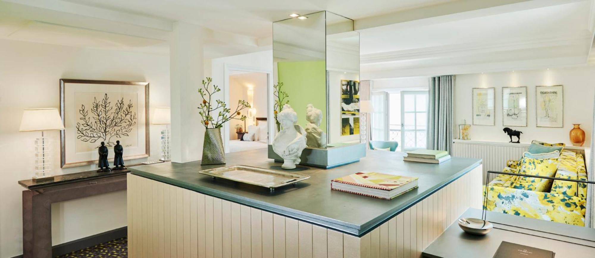 Le Burgundy Hotel Paris