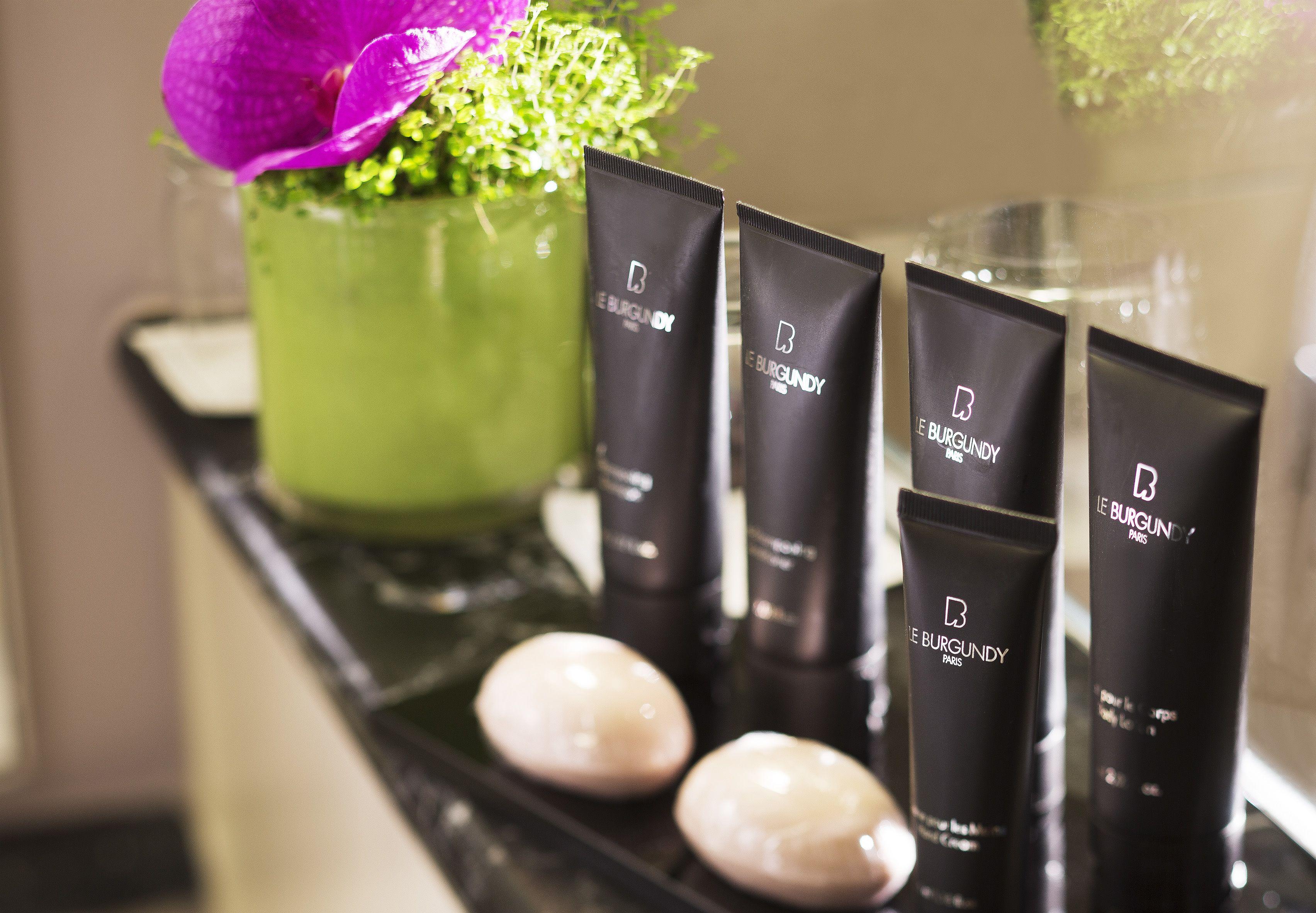 Hotel Le Burgundy Paris